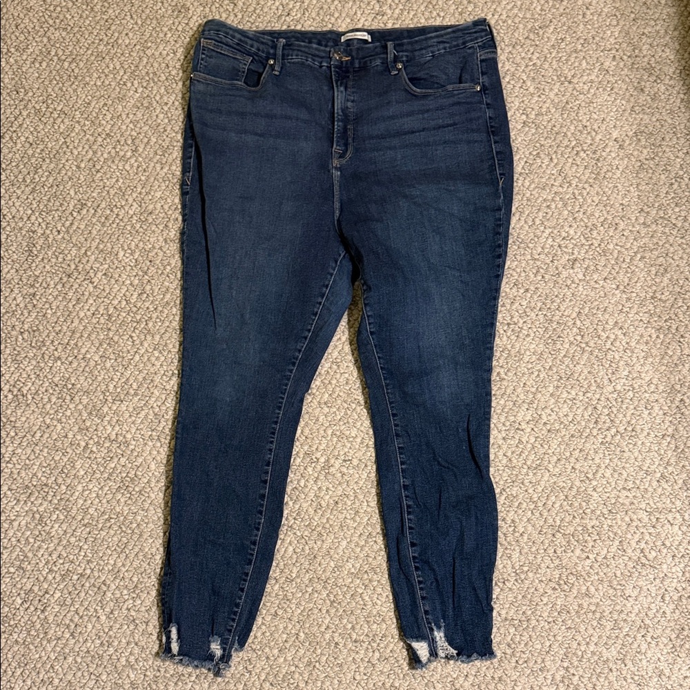 Good American ‘Good Legs’ Jeans